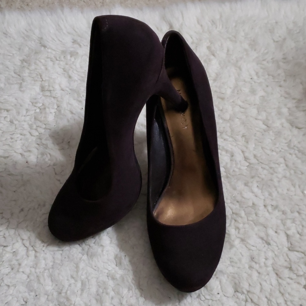 Dress shoes